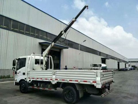 點擊查看詳細信息<br>標題：車載小吊機 閱讀次數：2143