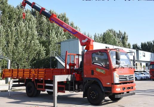 點(diǎn)擊查看詳細(xì)信息<br>標(biāo)題：6.3噸東風(fēng)隨車吊 閱讀次數(shù)：1943