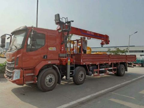 點擊查看詳細信息<br>標題：柳汽前四后四隨車吊 閱讀次數：2106